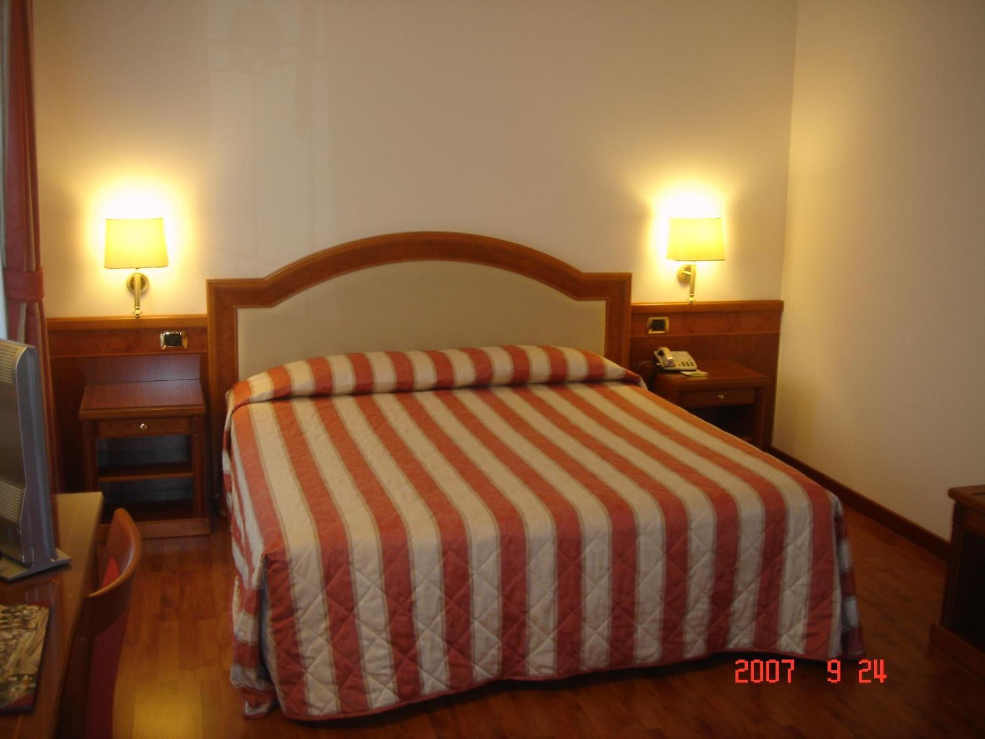 Albergo Corona Domodossola Extérieur photo