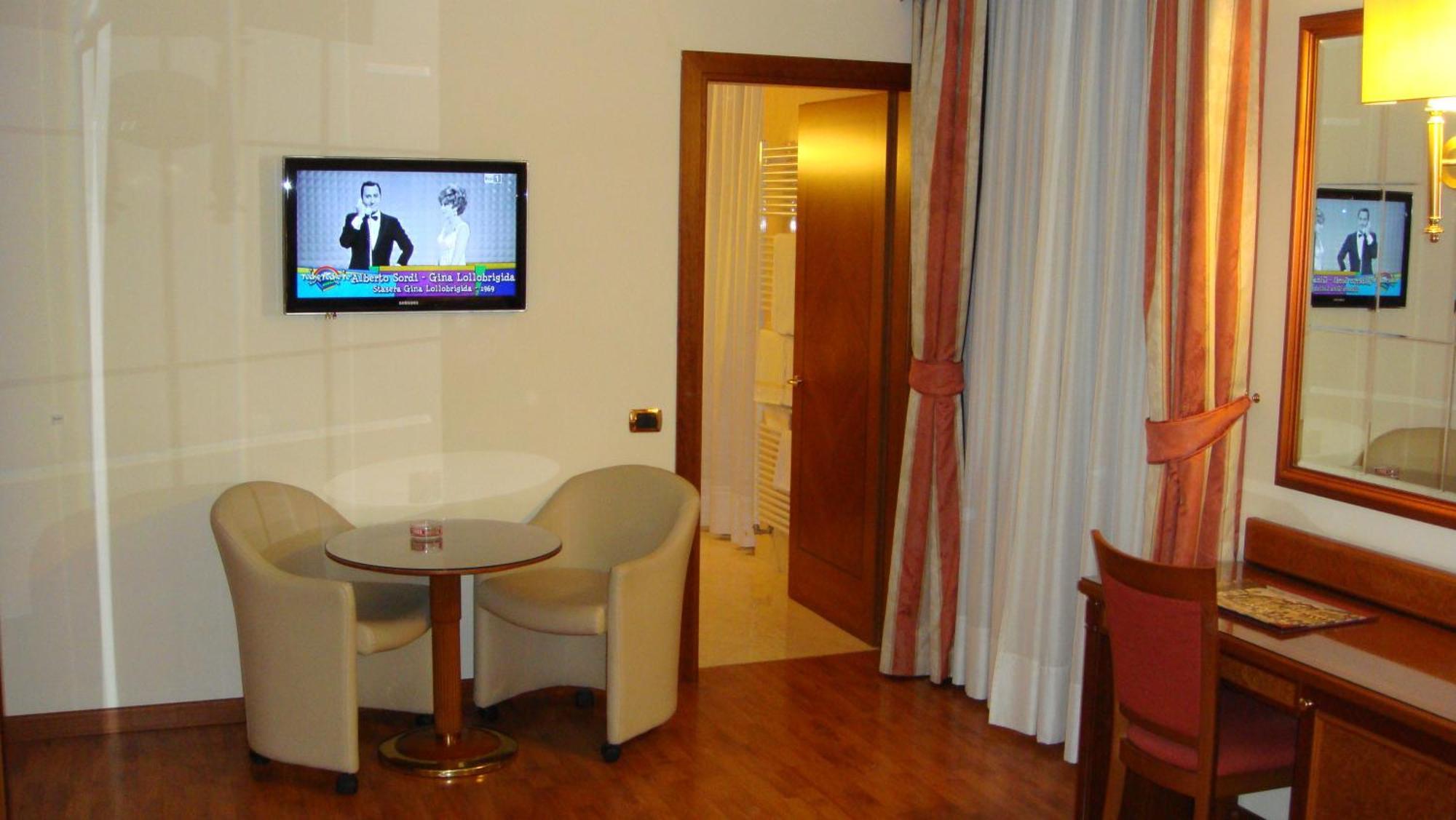 Albergo Corona Domodossola Extérieur photo