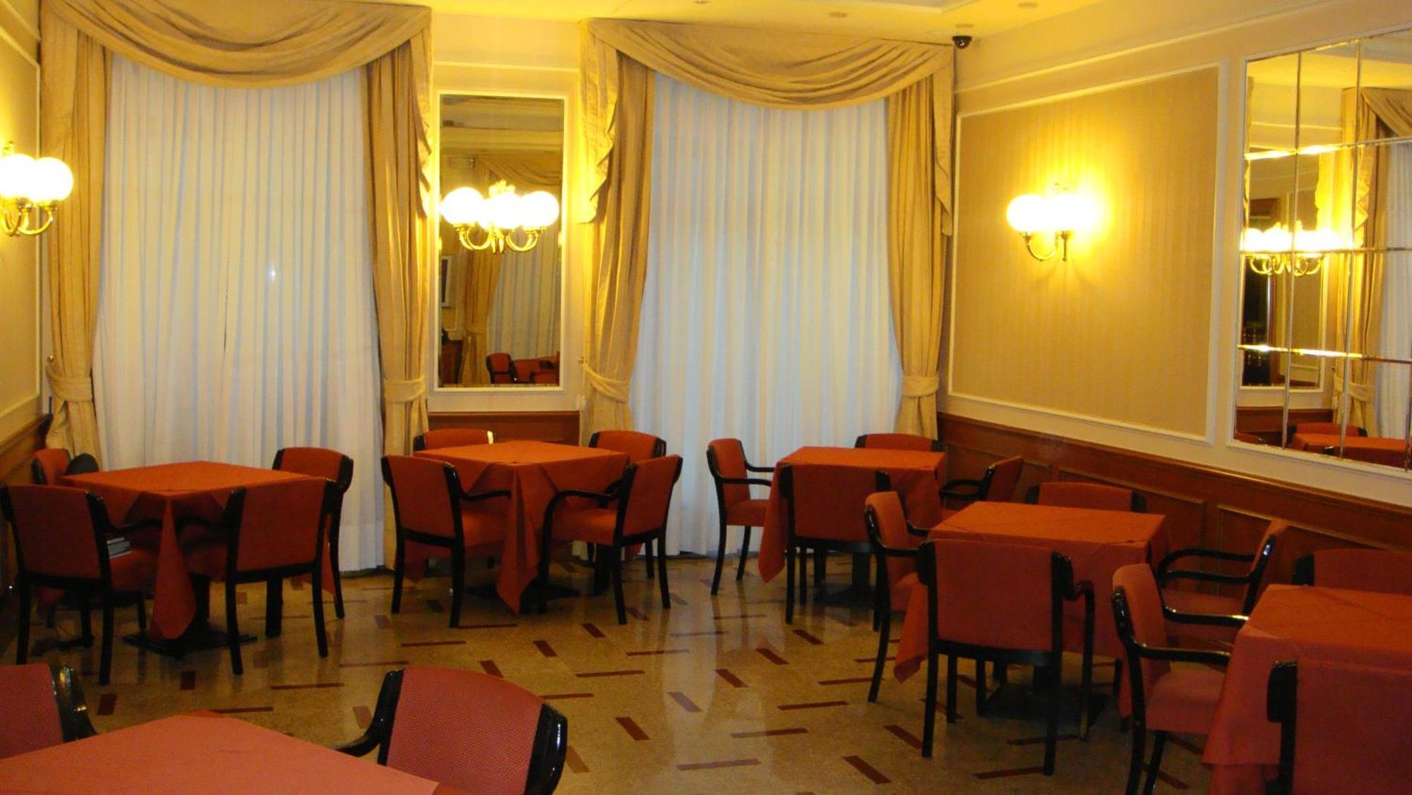 Albergo Corona Domodossola Extérieur photo