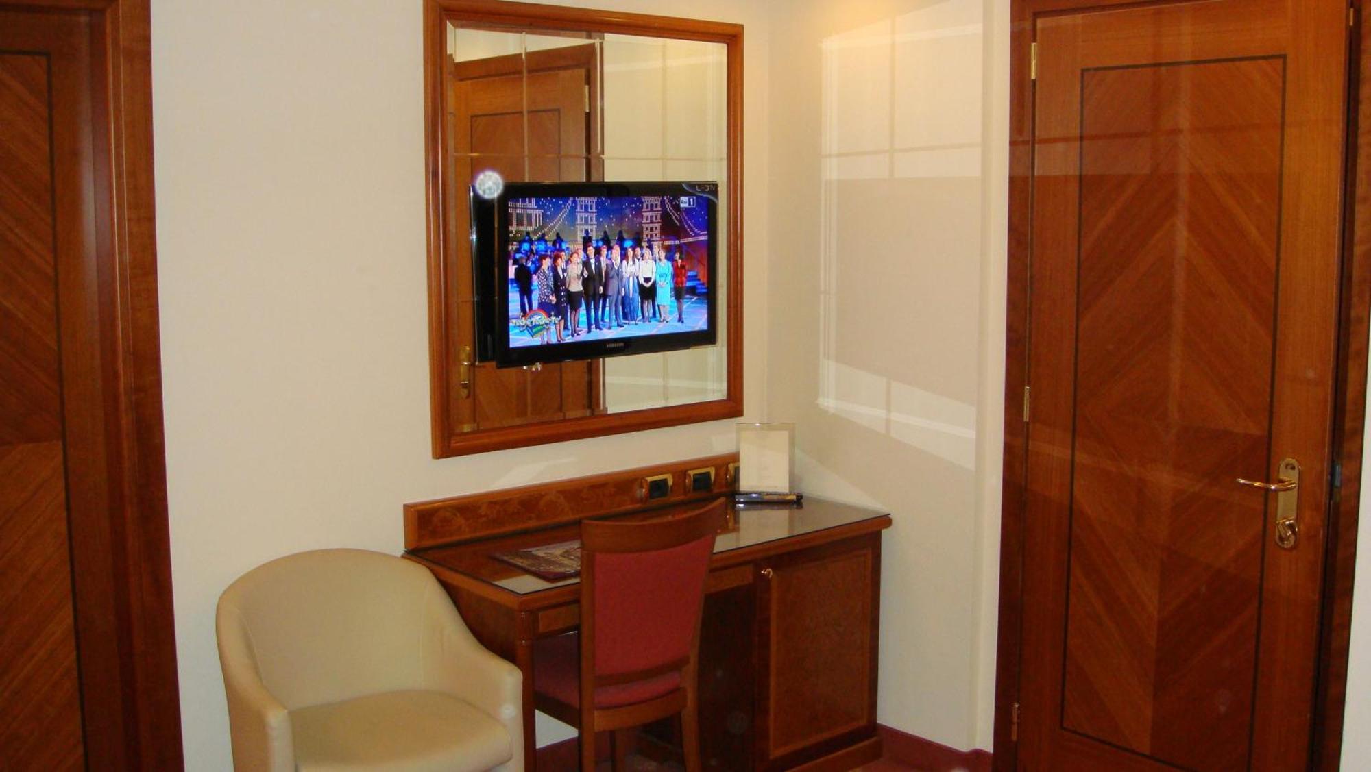 Albergo Corona Domodossola Extérieur photo