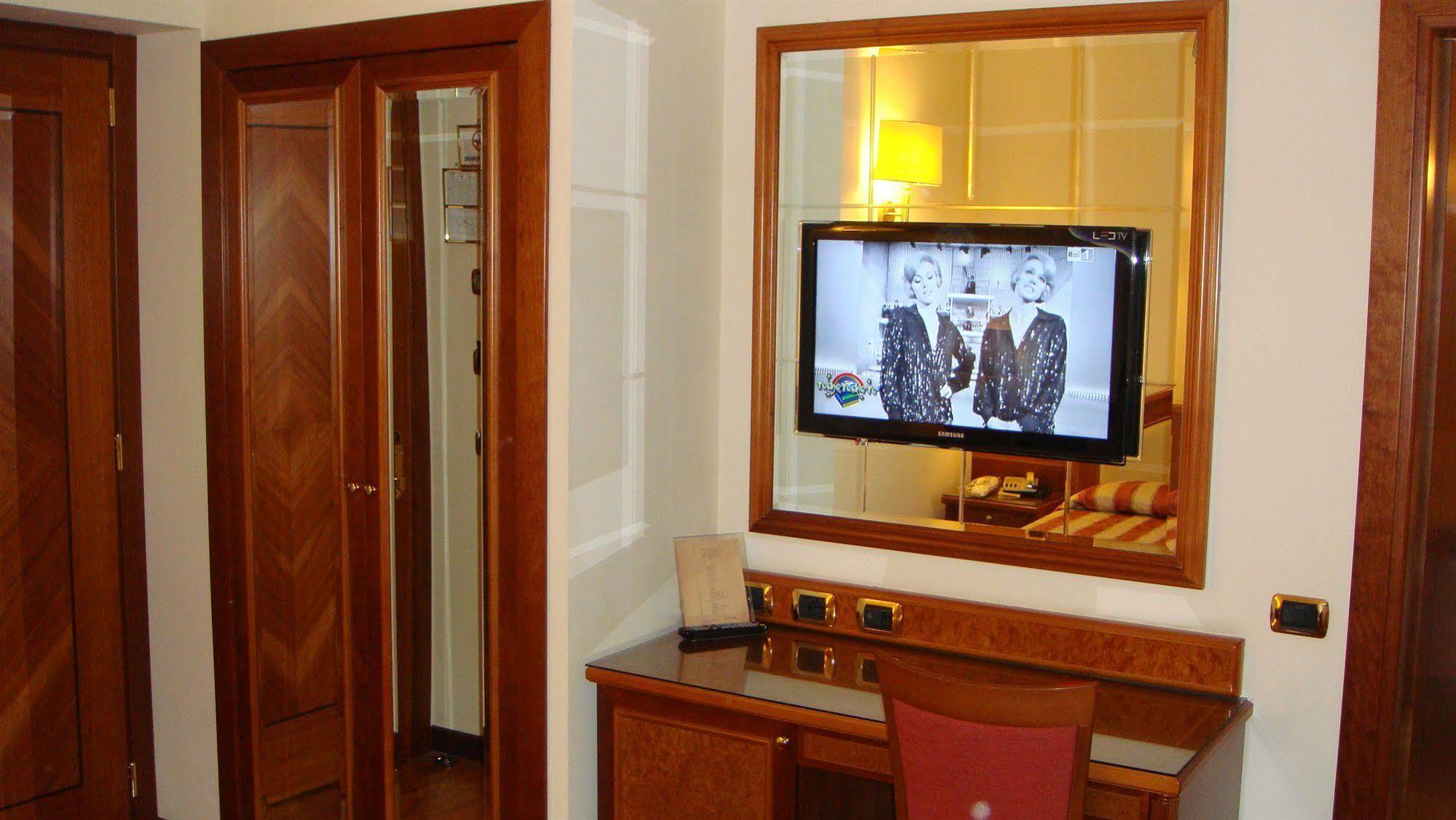 Albergo Corona Domodossola Extérieur photo