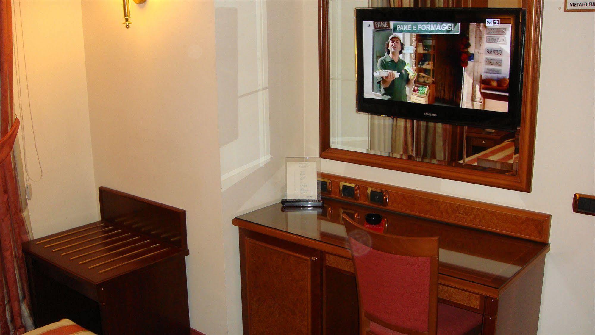 Albergo Corona Domodossola Extérieur photo
