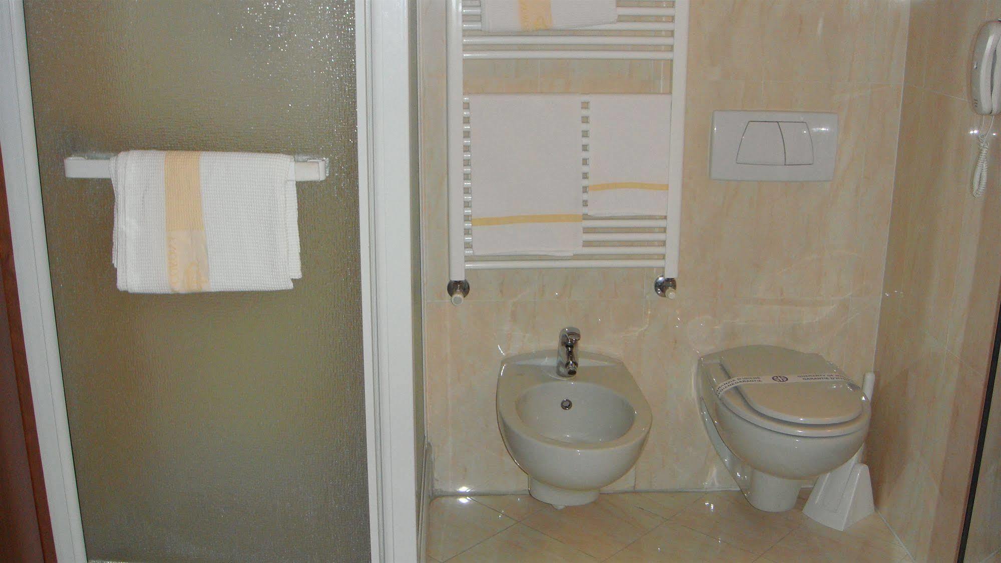 Albergo Corona Domodossola Extérieur photo