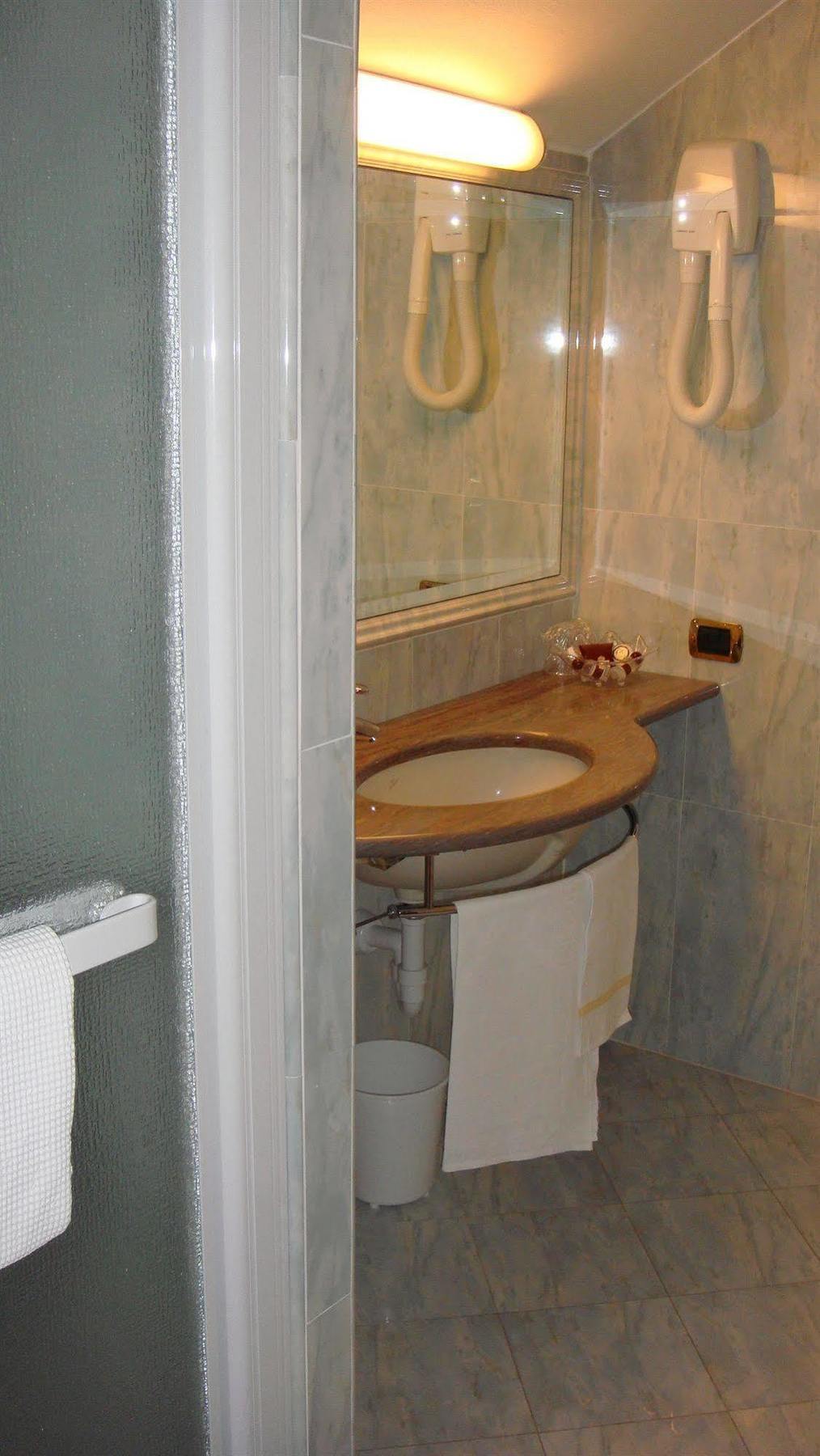 Albergo Corona Domodossola Extérieur photo