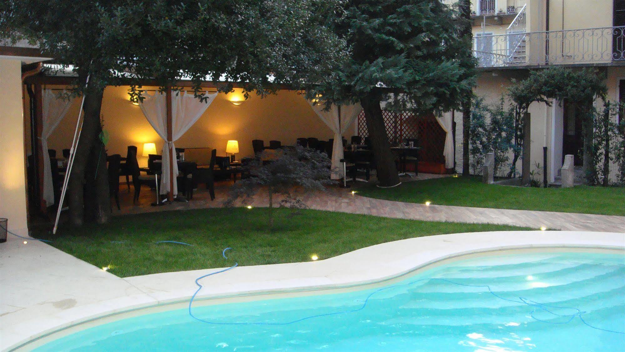 Albergo Corona Domodossola Extérieur photo