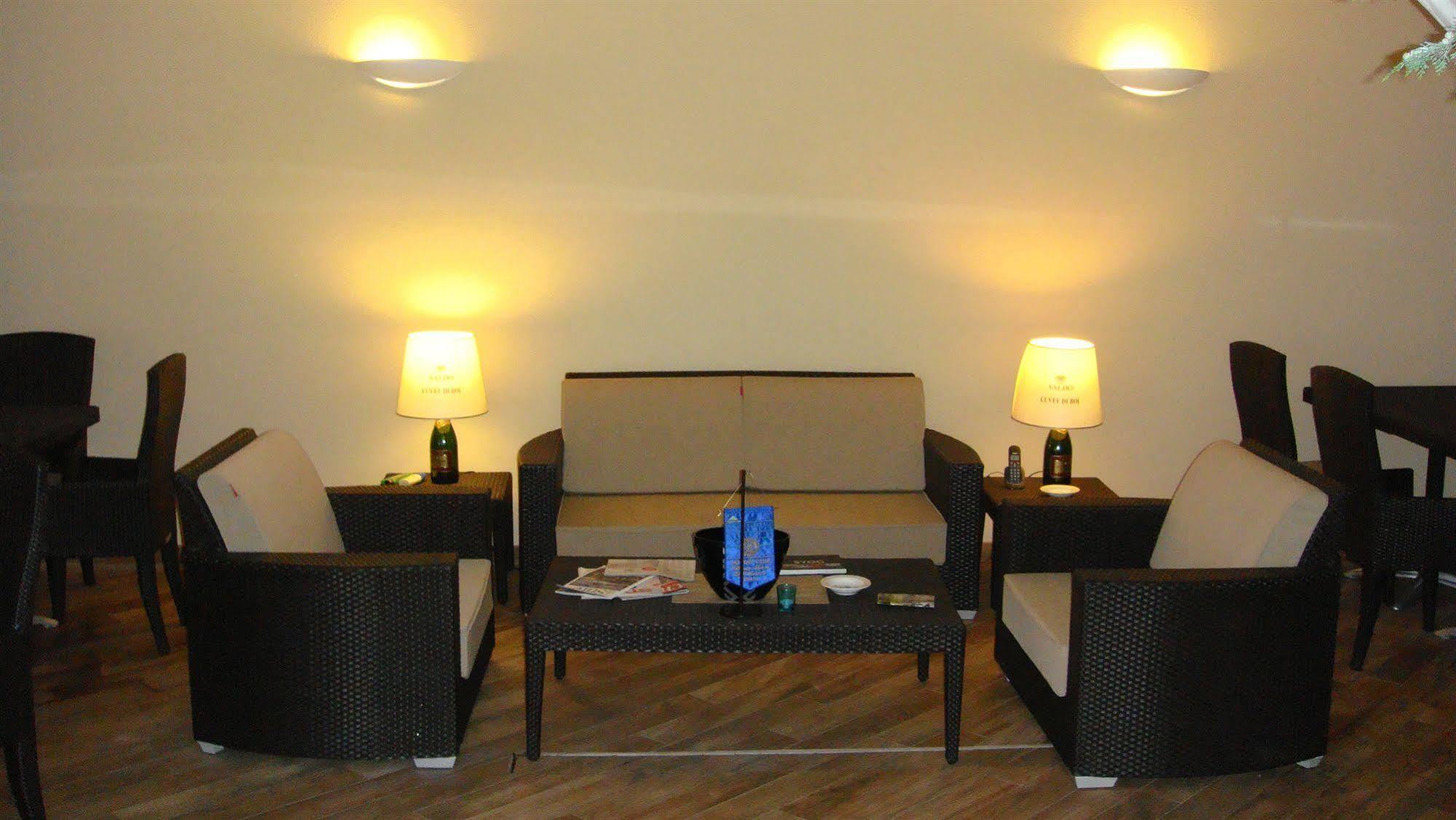 Albergo Corona Domodossola Extérieur photo